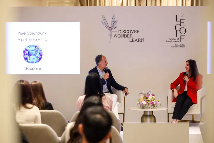 A by-invite-only conversation session between Olivier Segura, managing director of L’Ecole Asia Pacific, School of Jewelry Arts, and Billie Hughes of Lotus Gemology. (Photo: Van Cleef & Arpels)
