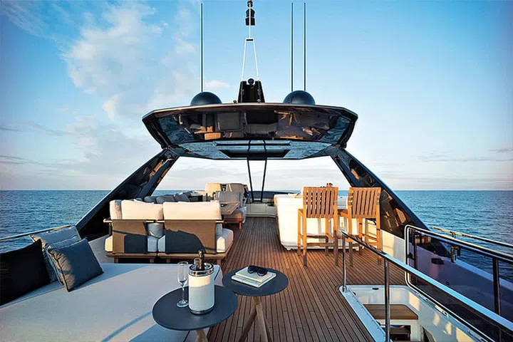Ferretti Yachts 780 Outdoor Forward Area.