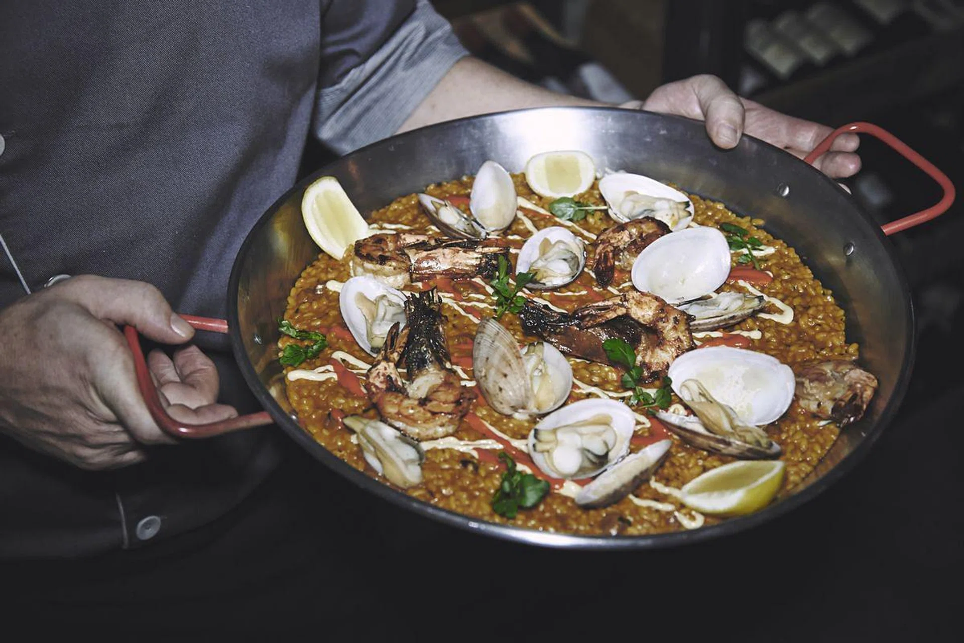 <b>05: ALIBI</b><br> Alibi is a restaurant, bar and lounge all rolled into one buzzy social venue that is more SoHo than Mongkok. Perch at the communal table to best soak in the convivial atmosphere, and order the seafood or Alibi sharing platter to feast with your dining companions. <br><br>Level 5, Cordis, Mongkok, Kowloon +852 3552 3028; <a href="http://www.cordishotels.com">www.cordishotels. com</a>