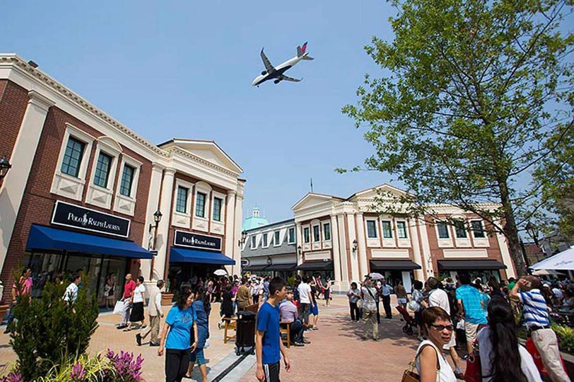 The McArthurglen Vancouver designer outlet centre PHOTO: VANCOUVER INTERNATIONAL AIRPORT