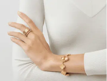 Van Cleef and Arpels Alhambra