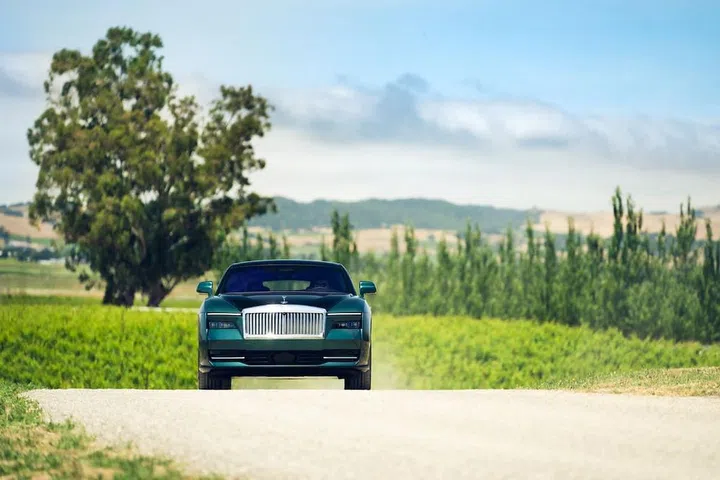 With a range of 530km, Spectre is the longest range electric vehicle on the market. (Photo: Rolls-Royce) 