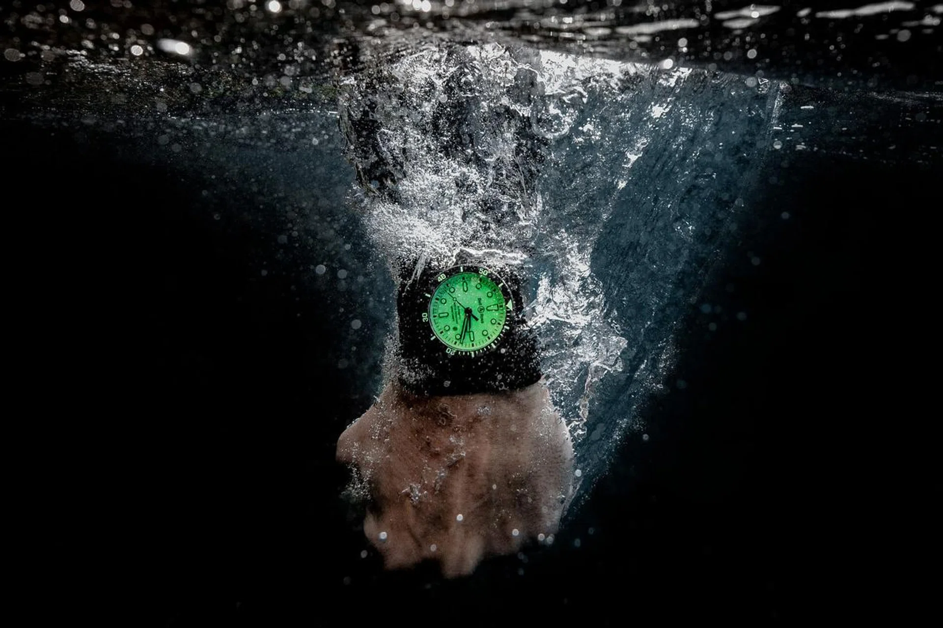 Bell & Ross BR03-92 Diver Full Lum punch