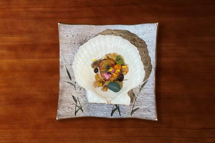 Scallop. Photo: Akanoya Robatayaki