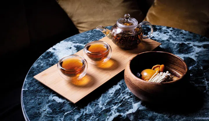 Club Gascon in London teamed up with JING Tea. Here, Forest mushroom broth with cured egg yolk is paired with Yunnan gold tea.