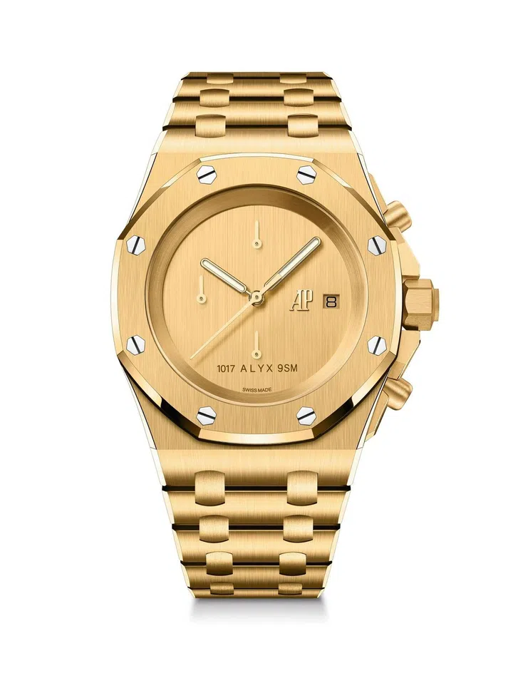 Royal Oak Offshore Selfwinding Chronograph 42mm in yellow gold. (Photo: Audemars Piguet)