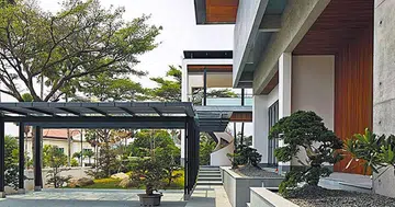 House Tour: A doctor’s traditional Chinese bungalow at Holland Road – with a modern spin