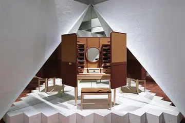 Hermes Bespoke scarf curiosite cabinet