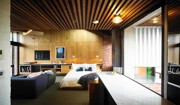 brae dan hunter boutique property