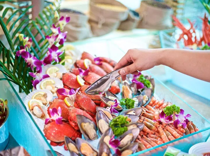 Mother's Day 2023 best meals and treats in Singapore dessert brunch buffet Sofitel 