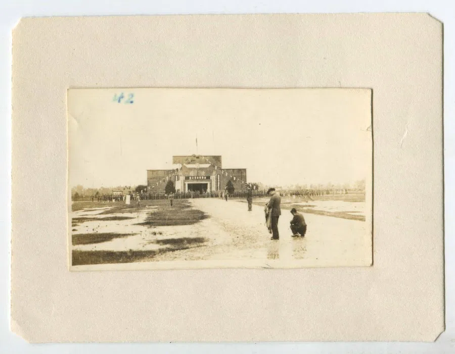 A photo of an airbase, likely the Air Force Non-Commissioned Officer (NCO) School in Chengdu.