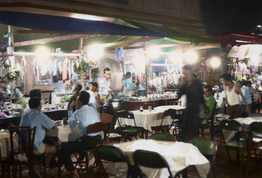 Early hawker stalls along the streets in 1960s Singapore. As they tended to be unhygienic and had the potential to cause serious public health issues, the government stepped in to regulate and improve the situation. Hawkers then had to meet certain standards before they could obtain a license to operate a business.