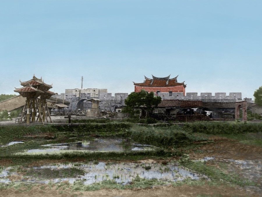 Taipei prefecture's northern city gate during the Qing dynasty, 1895. The Sino-French War made Taiwan's maritime status more important, and the Qing court decided to establish Taiwan as a province with Taipei as the provincial capital.