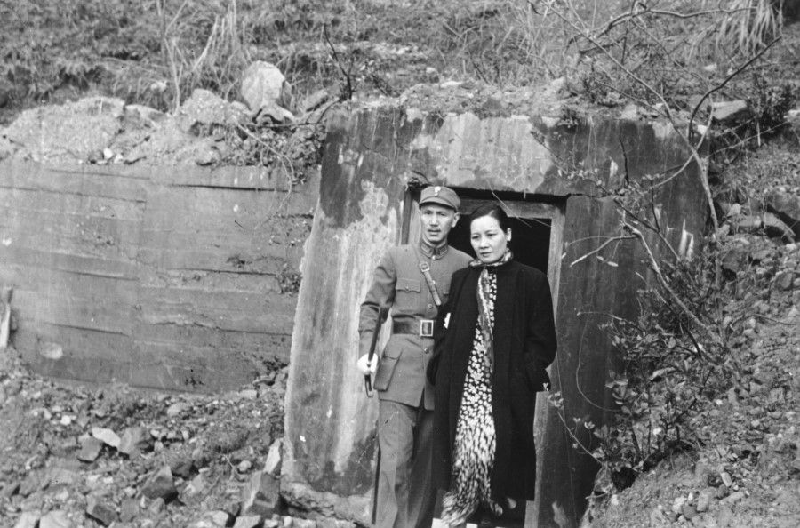 Chiang Kai-shek and Soong Mei-ling taking refuge from enemy bombing in an air raid shelter on the outskirts of Chongqing during the war in 1939.