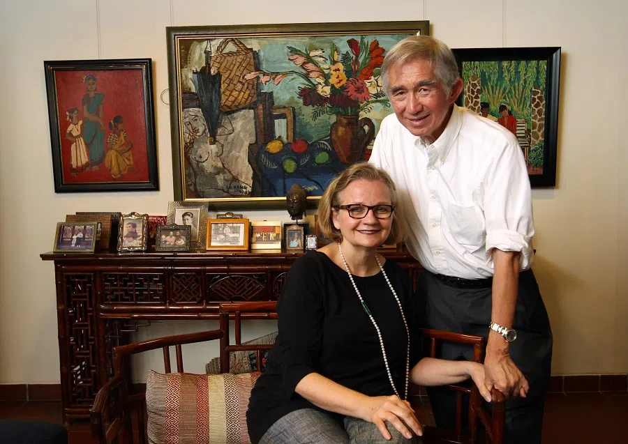 Liu Thai Ker (right) with his wife Gretchen Liu, 2011. (SPH)