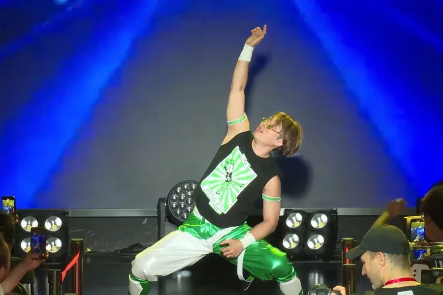 Ho Ho Lun pictured here during his entrance to MKW’s Battle of the Decade, 2025, Beijing, China.  (Photo: MKW)