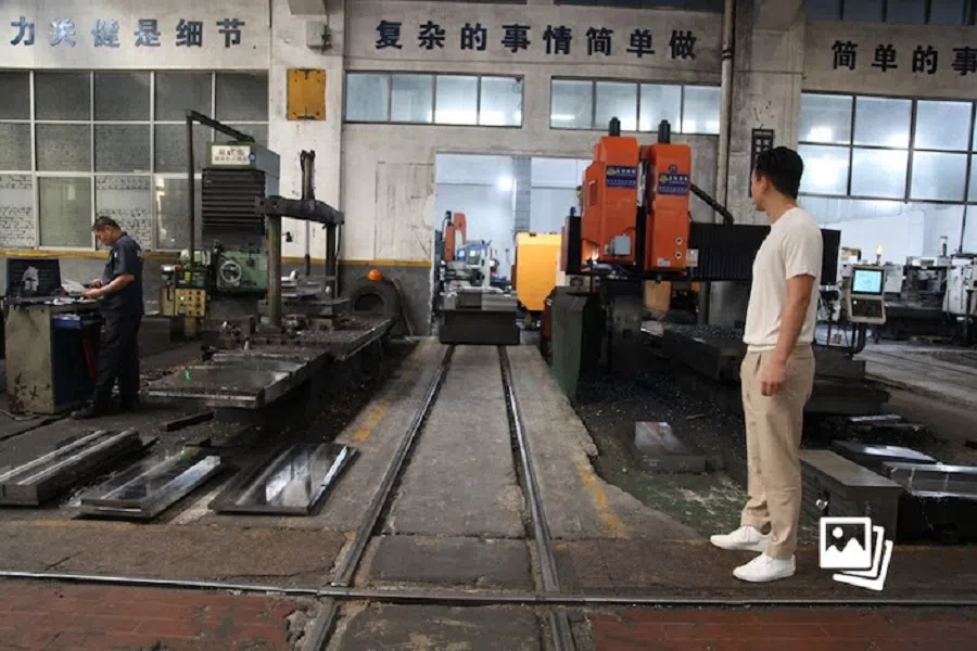 More than 80% of China's 1 billion private enterprises are family-owned, with about 29% of these businesses in traditional manufacturing. (Photo provided by interviewee)