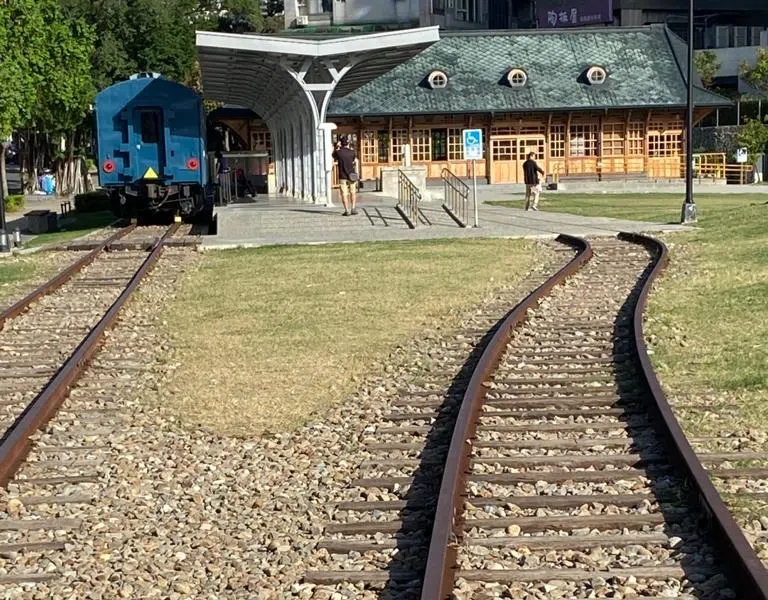 The restored Xinbeitou train station. (Facebook/蔣勳)