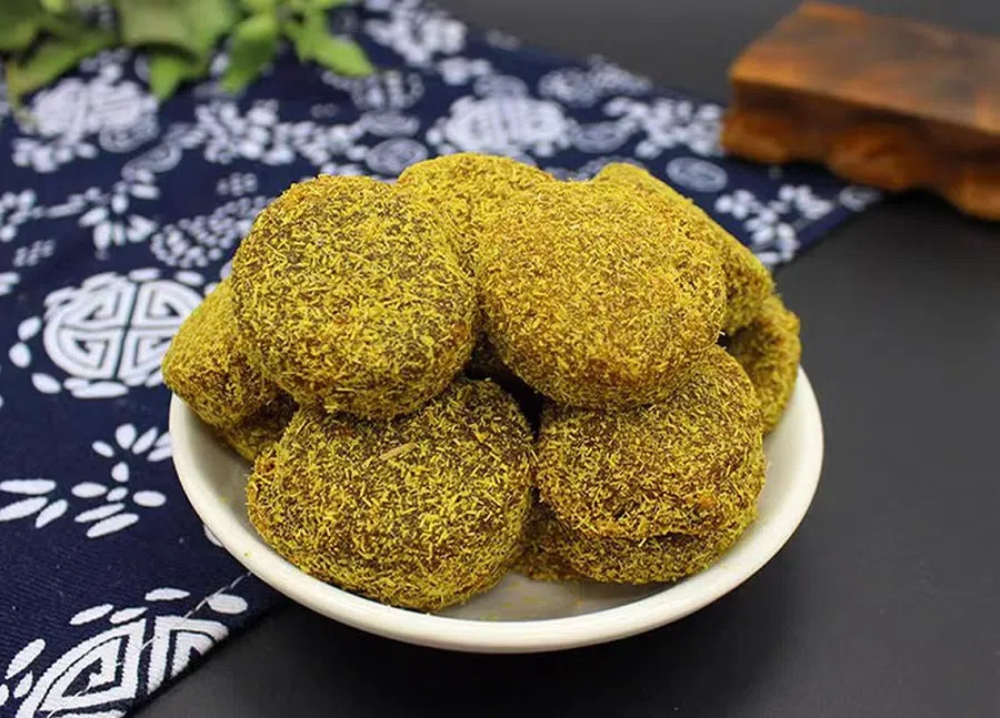 A liquorice snack infused with plum blossom flavour. (Courtesy of Shen Jialu)