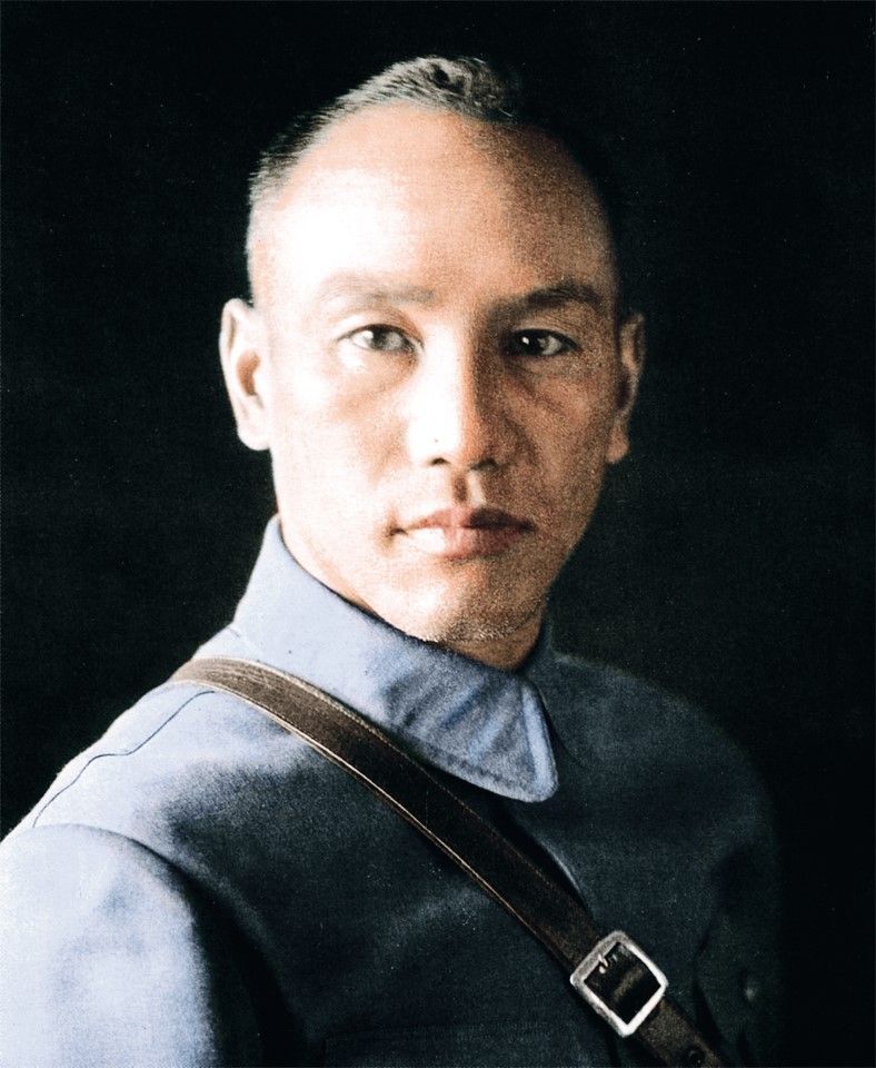 A portrait of Chiang Kai-shek on being appointed commander of the Nationalist Revolutionary Army, full of energy and the imposing bearing of a military man.