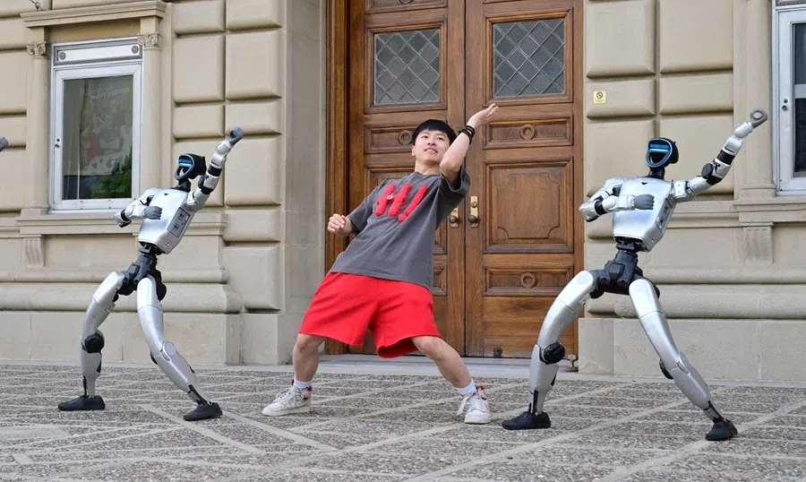 How US curbs could split the robot world