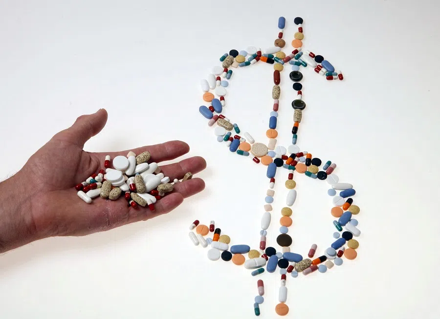 Chinese drugmakers are increasingly partnering with foreign companies to pitch their products overseas, but at what cost? (Srdjan Zivulovic/Reuters)