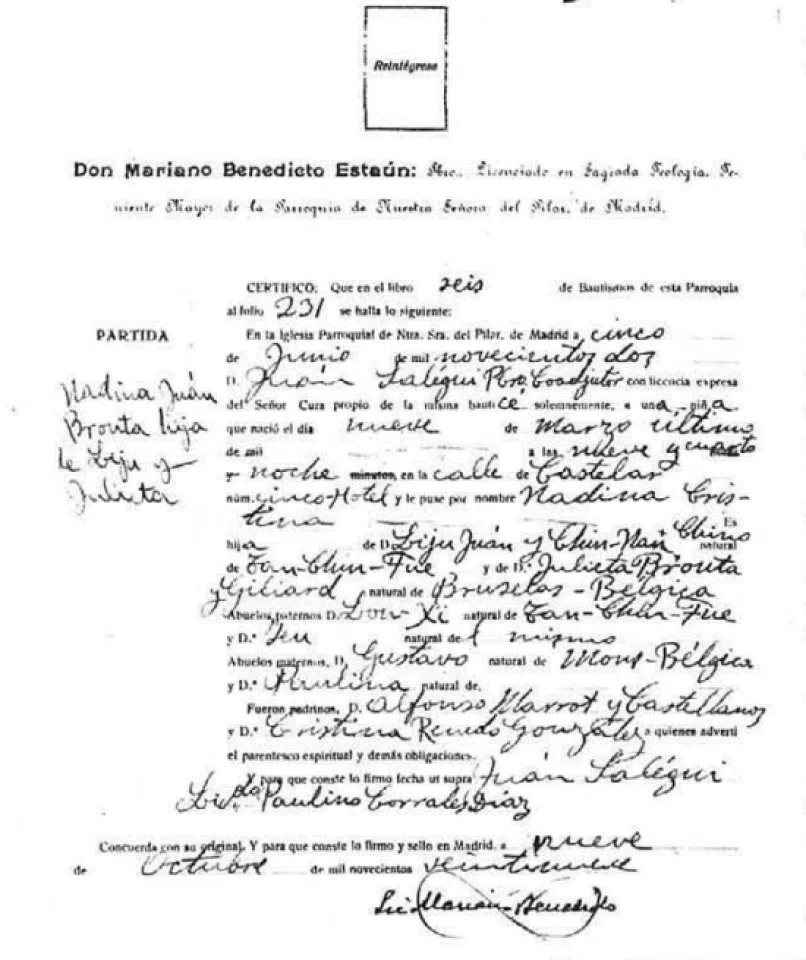 Nadine's baptism certificate in Estampa.