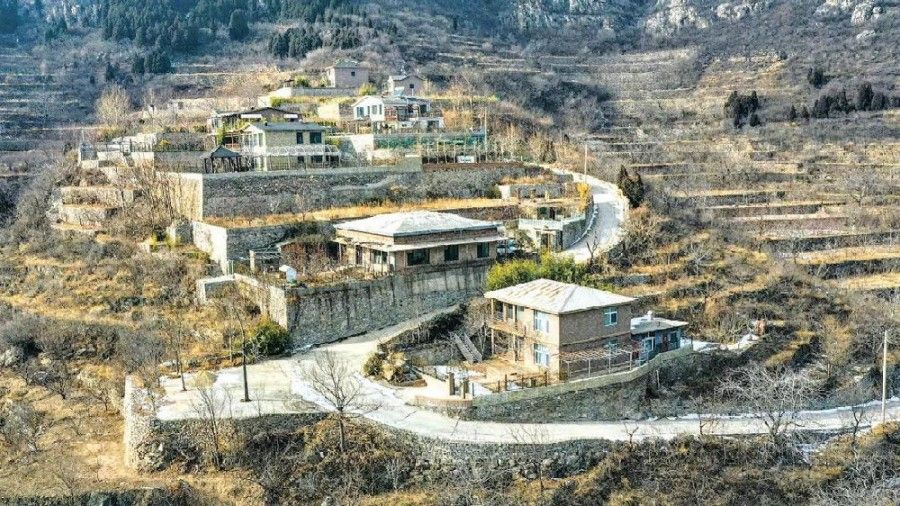 The Shandong and Jinan authorities have set up investigative teams to look into thousands of illegally constructed villas in the area. (Internet)