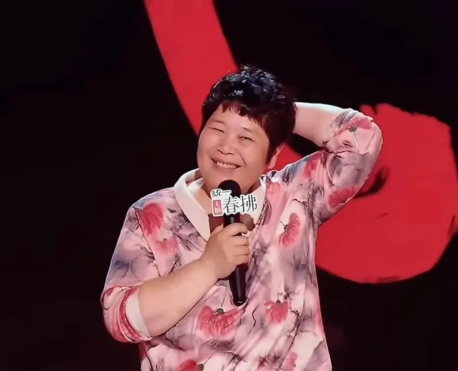 Comedian Director Fang’s experiences struck a chord with many. (Internet)