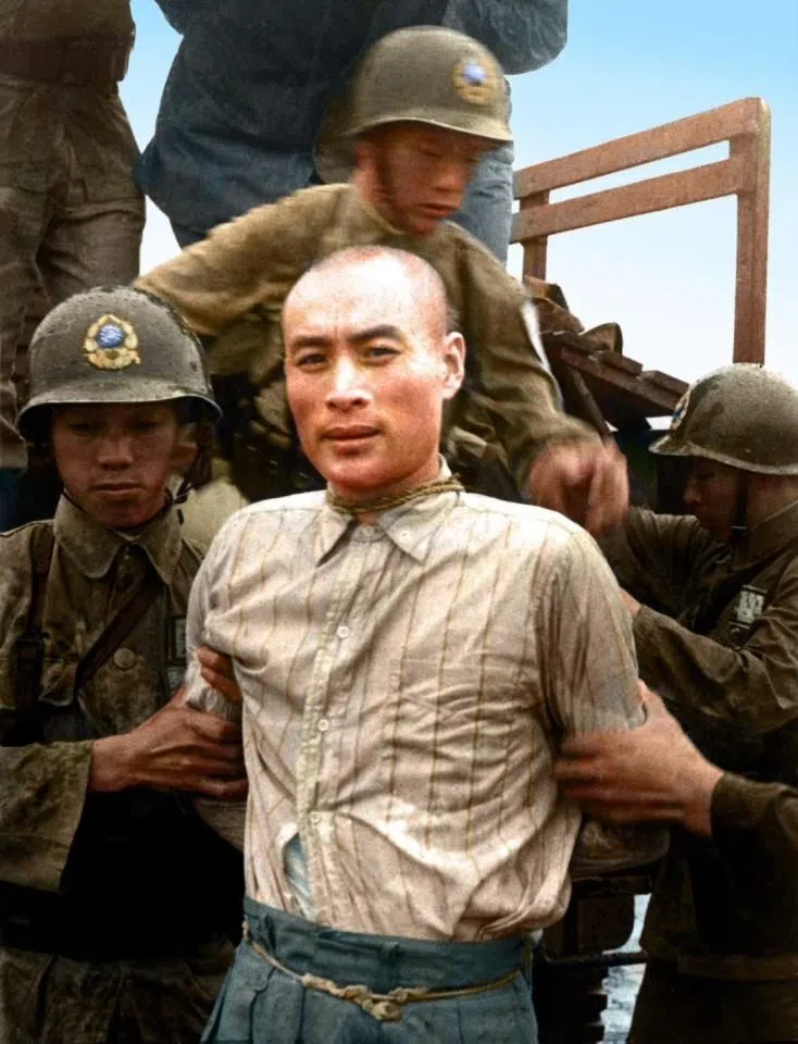 Nie Xi being escorted to the execution ground.