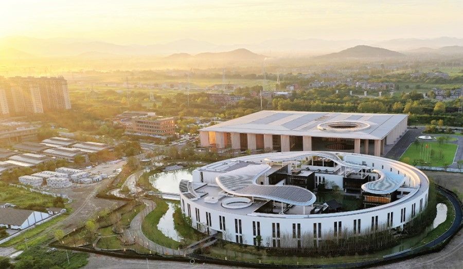 An aerial view of Hupan University, which has been renamed the Zhejiang Hupan Entrepreneurship Research Center. (Hupan University website)