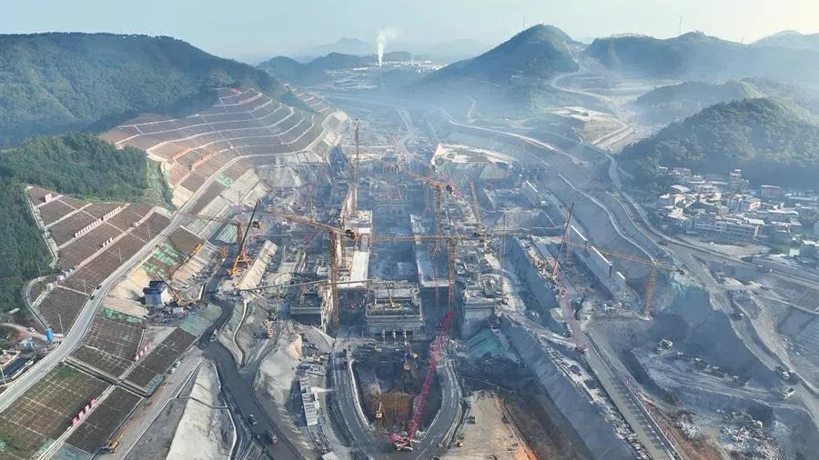 Construction of the Pinglu Canal.