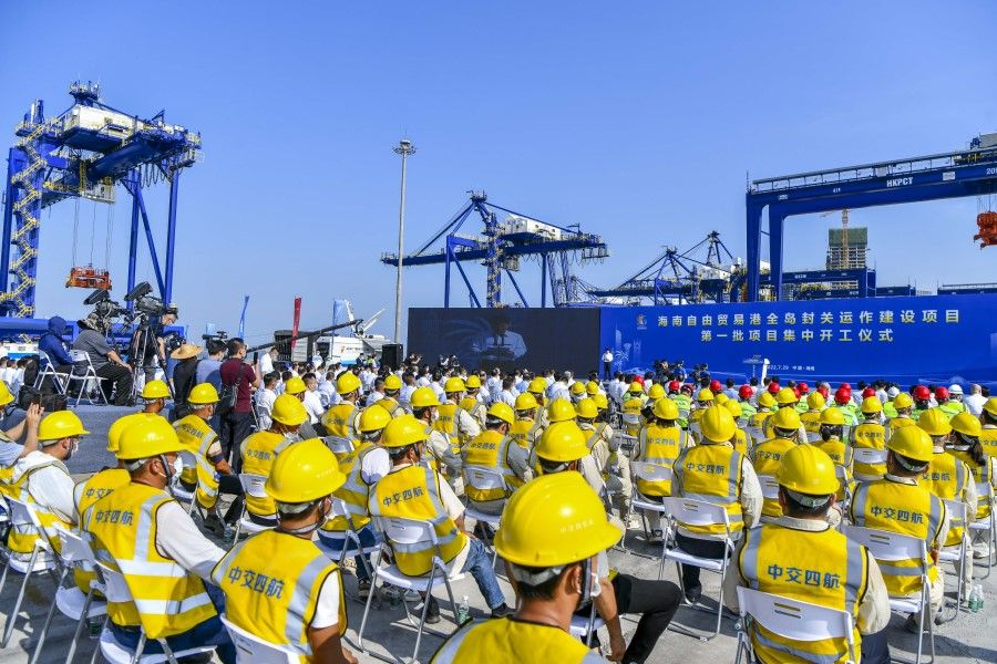 Workers at the Hainan Free Trade Port, China, on 29 July 2022. (CNS)