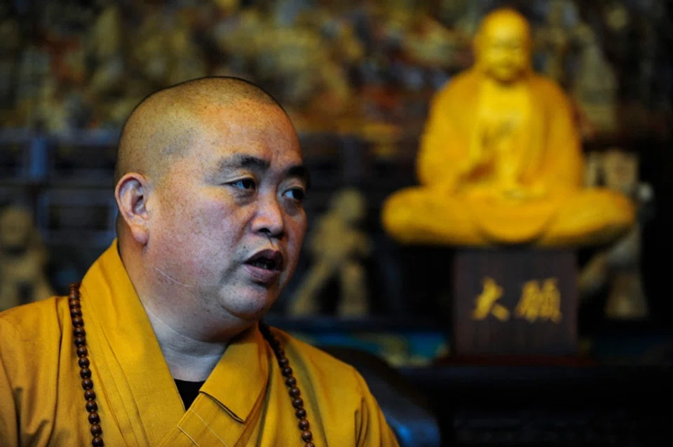 The abbot of Shaolin Temple, Shi Yongxin, in a shot taken on 8 November 2009. (Peter Parks/AFP)
