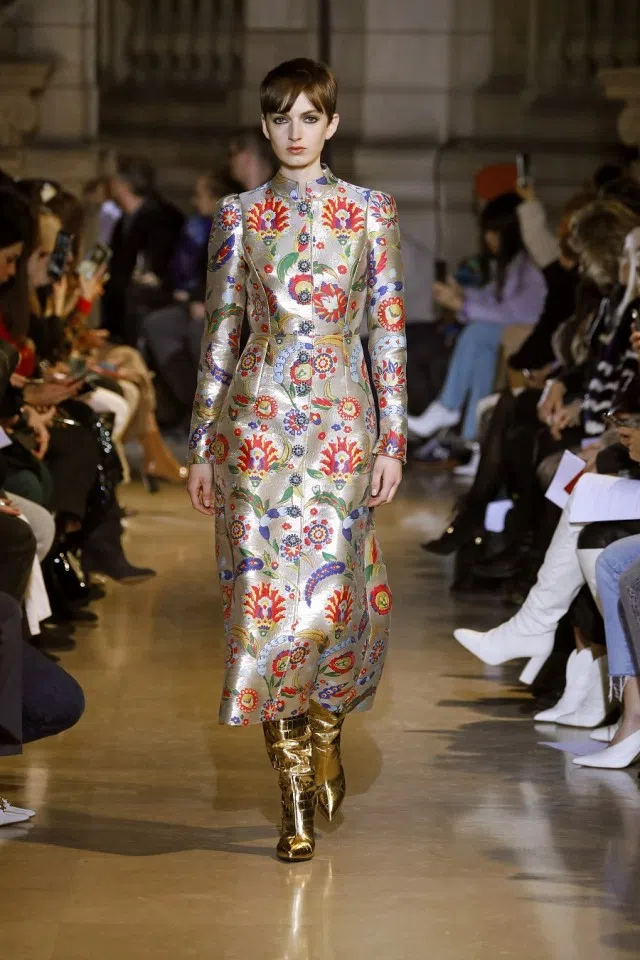 Andrew Gn AW20.21 runway show shot, Look 28.