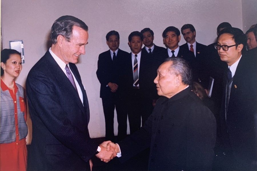 In 1989, Deng Xiaoping met with US President George H.W. Bush at the Great Hall of the People in Beijing.