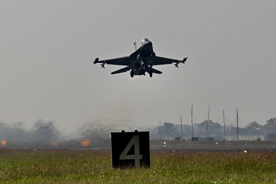 An armed US-made F-16V fighter takes off during an exercise at a military base in Chiayi, southern Taiwan on 15 January 2020. (Sam Yeh/AFP)