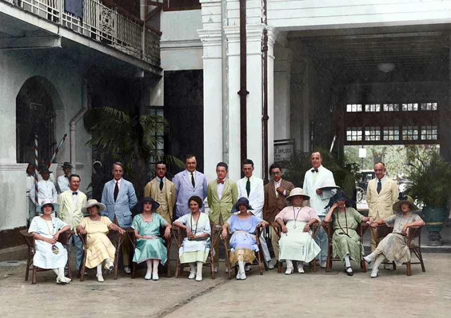 English ladies and gentlemen at Adelphi Hotel on Coleman Street in the late 19th century. The hotel closed on 25 June 1973, and was later demolished. In the colonial society of Singapore, the English community was made up of wealthy and highly educated civil servants, businessmen and intellectuals.
