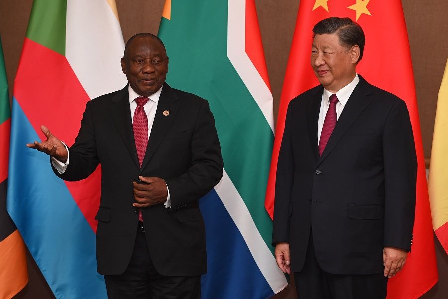 South African President Cyril Ramaphosa (left) and Chinese President Xi Jinping during the China-Africa leaders' roundtable on the closing day of the BRICS Summit in Johannesburg, South Africa, on 24 August 2023. (Leon Sadiki/Bloomberg)