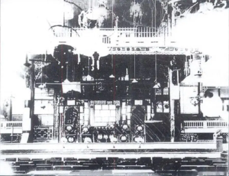 Yuelai Teahouse is one of the most famous places to enjoy opera over tea. (Internet)