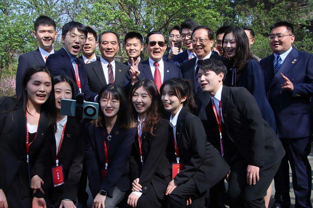A revival of the tribute system? Taiwanese reactions to Ma Ying-jeou’s visit to China