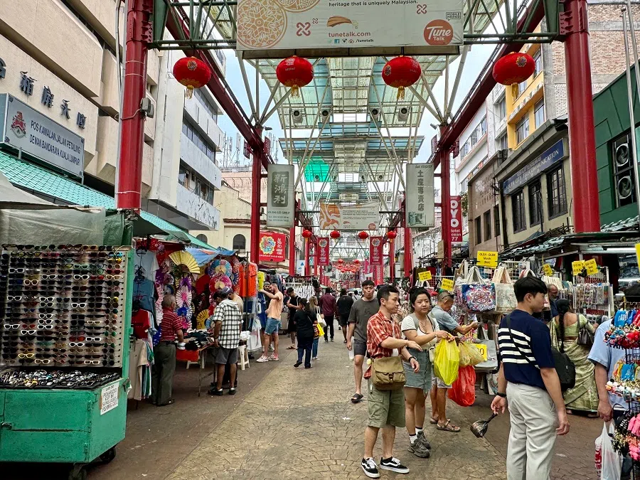 Malaysia's pro-business policies, low consumption levels and multicultural environment have attracted many new immigrants from China.