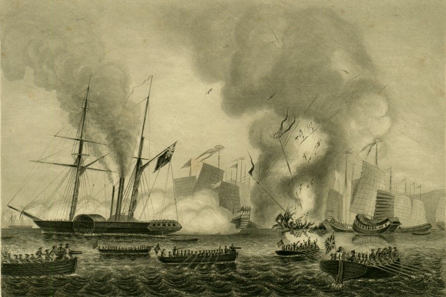 Etching by a 19th century British artist of the Opium Wars. The British East India Company faced blocks to its opium sales in China and mobilised the army, while the Qing troops tried to smooth things over by removing Lin Zexu who had done well in protecting Chinese territory, leading to an irreversible situation.