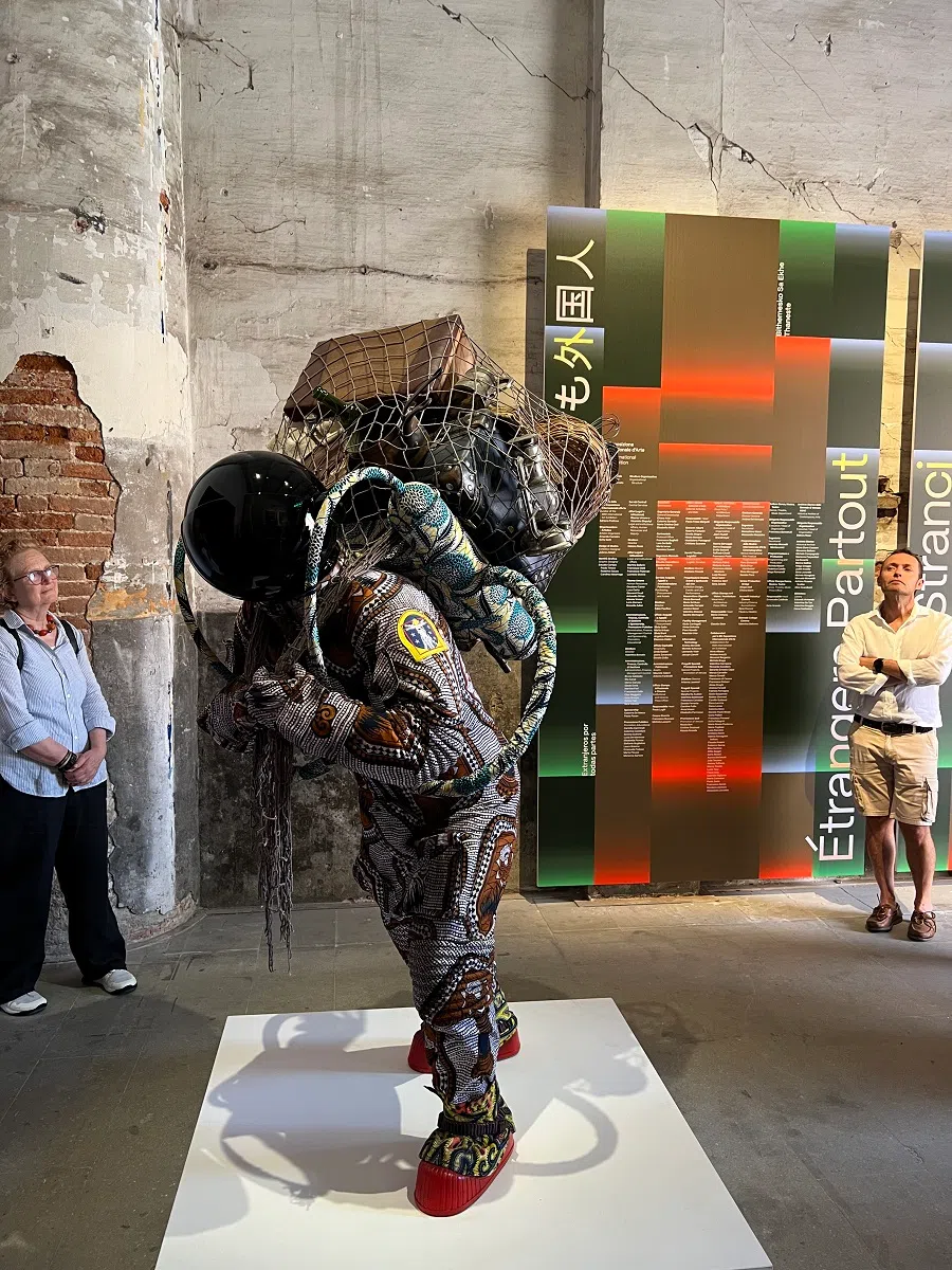 Yinka Shonibare’s Refugee Astronaut (2015-ongoing), a life-sized nomadic astronaut. (Photo: Keong Ruoh Ling)