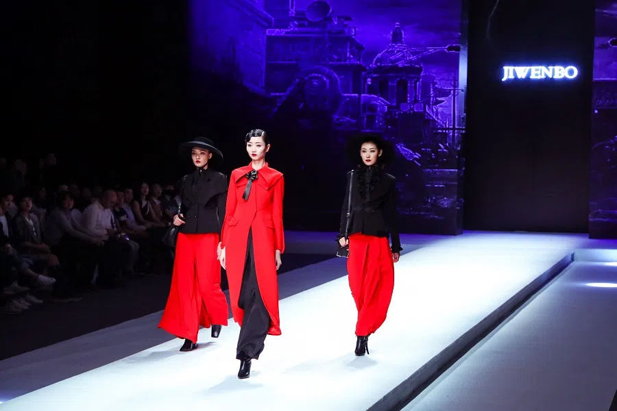 Ji Wenbo Showcase, China International Fashion Week, 2018.