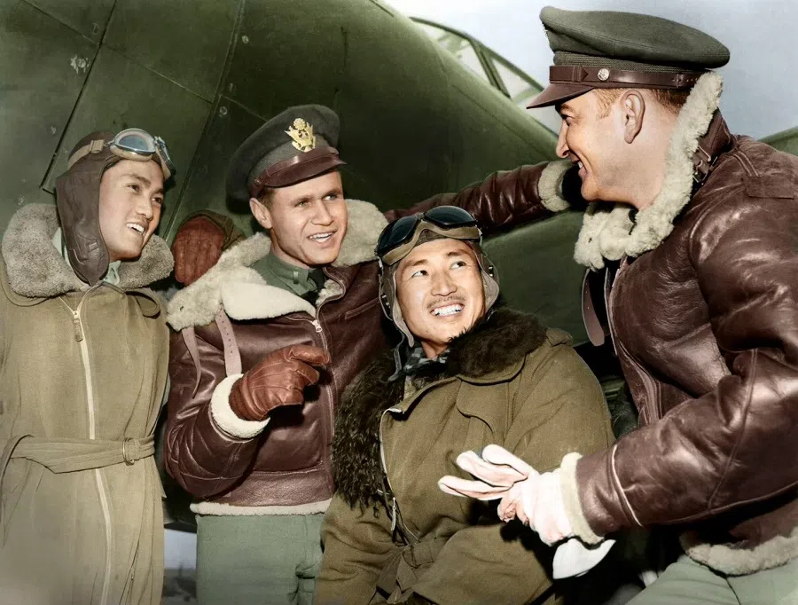 Pilots of the China-US group, 1943.