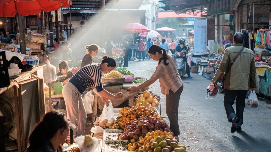 Markets are known in China as cai shi chang rather than ba sha. (iStock)