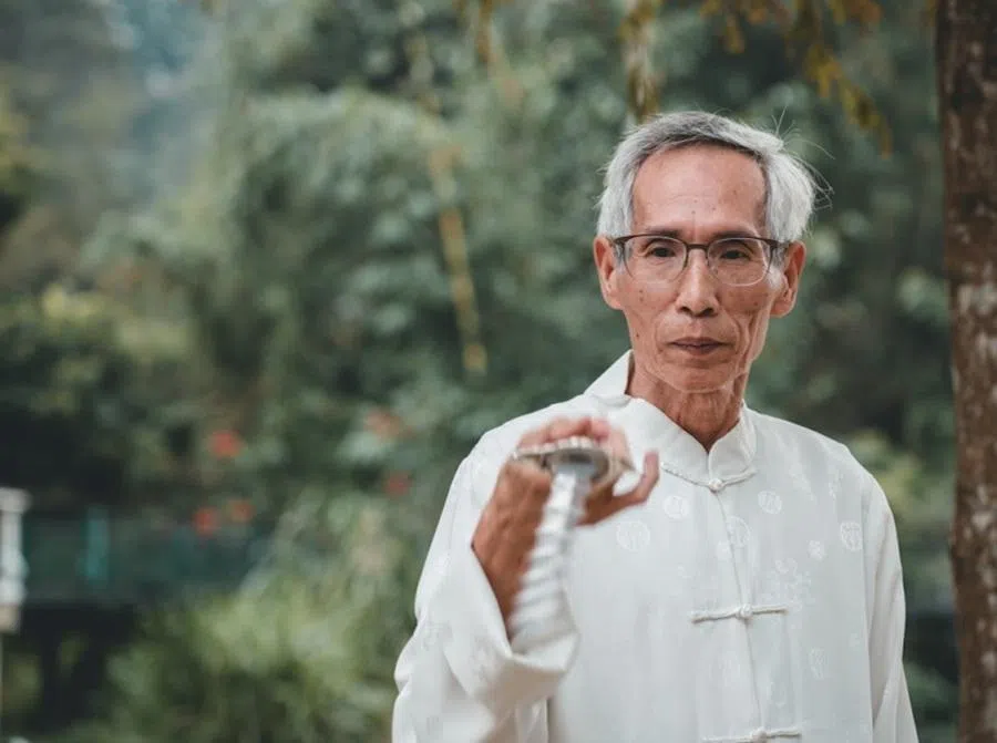 Taiwanese master swordsmith Chen Shicong.