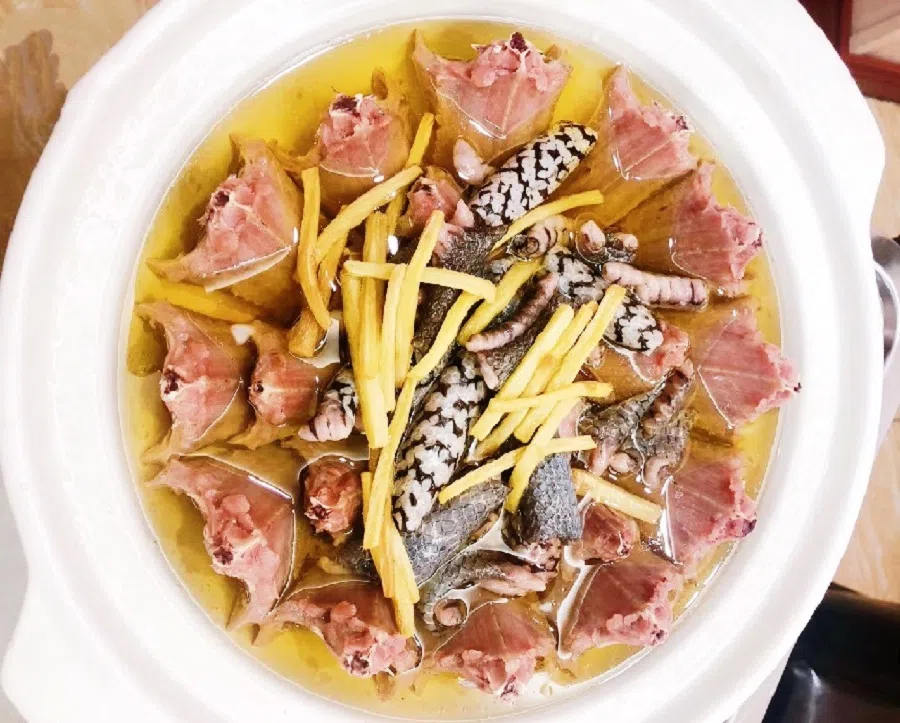 Rongji signature dish, "Ginger Oil Snake". (Photo provided by Joyce Lee)