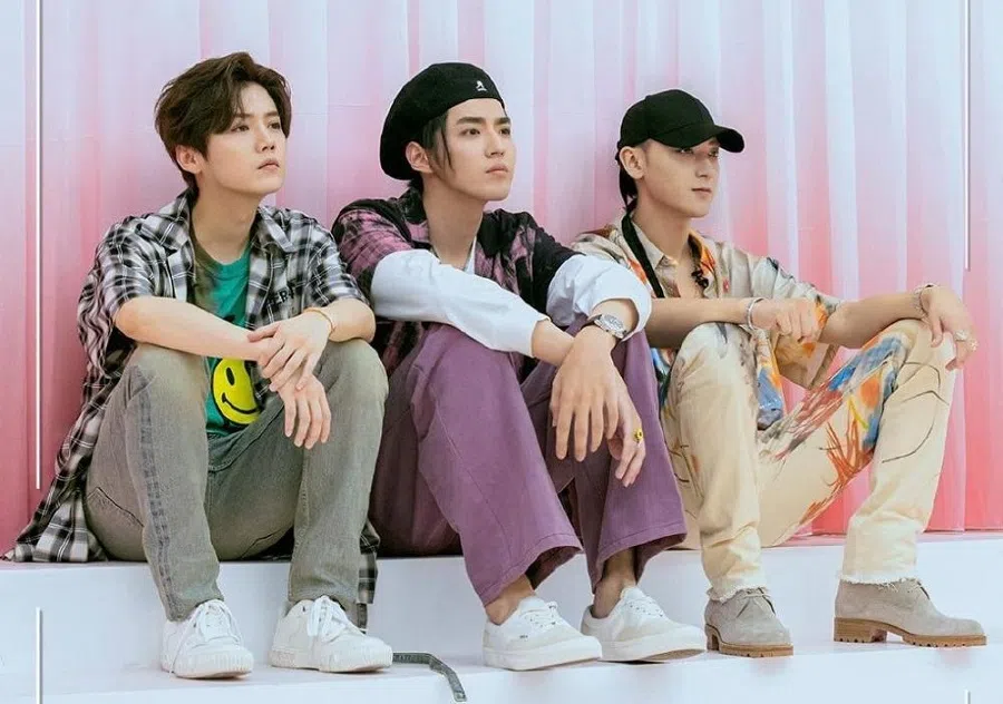 Three of the former EXO members that have returned to China. Left to right: Lu Han, Kris Wu, Huang Zitao. (Internet)